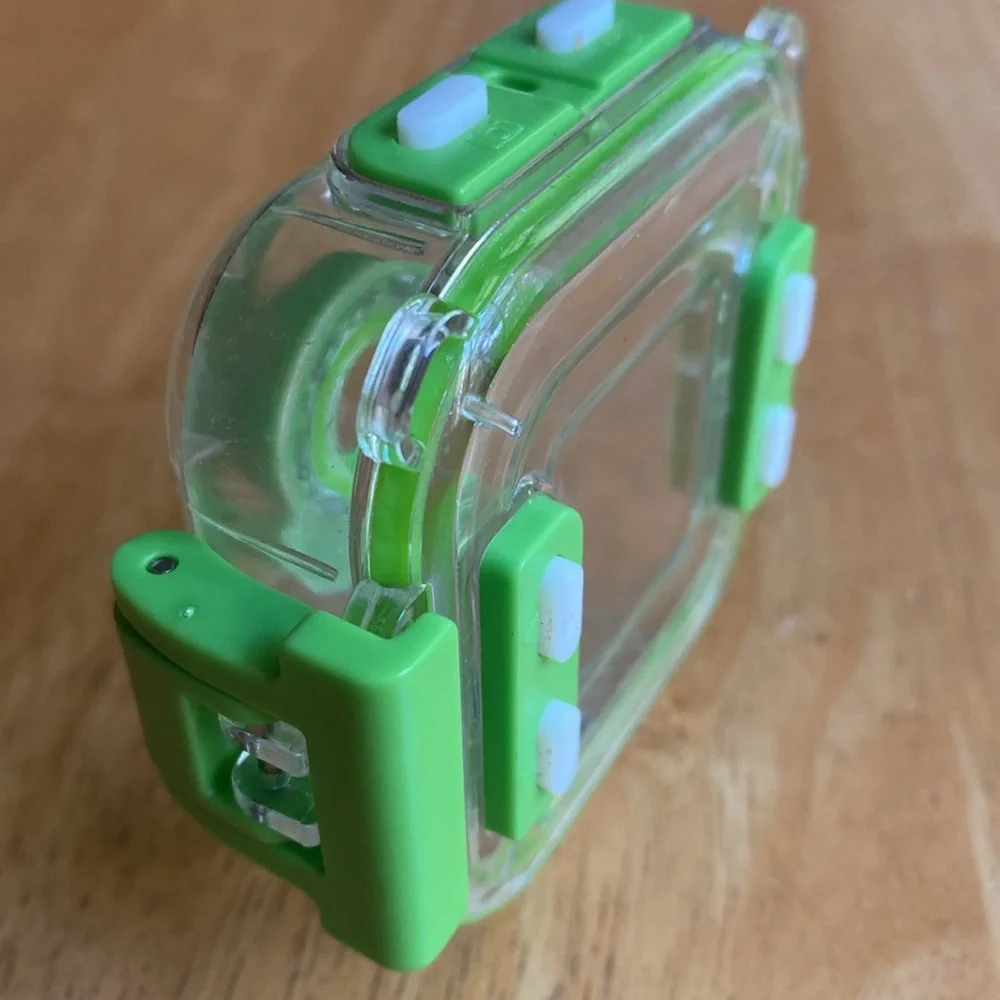 Plastic case waterproof for cam in great condition